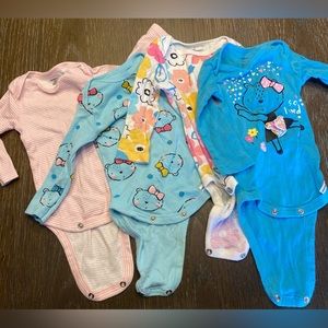 Set of 4 Gerber’s onesies 0-3 m